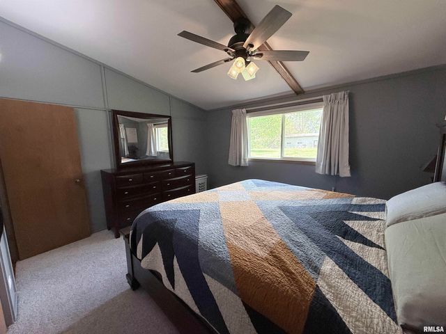 1310 CARVER Road, Springfield, IL 62707
