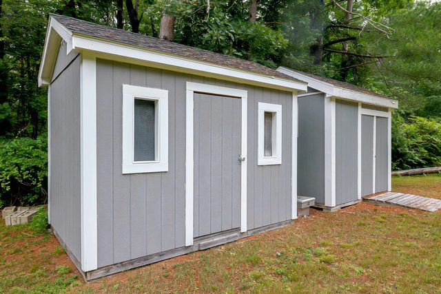 9 Ice House Lane, Greenfield, NH 03047