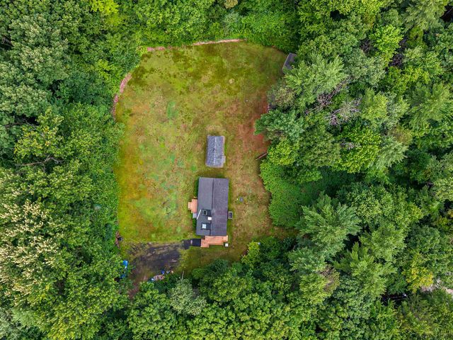 9 Ice House Lane, Greenfield, NH 03047