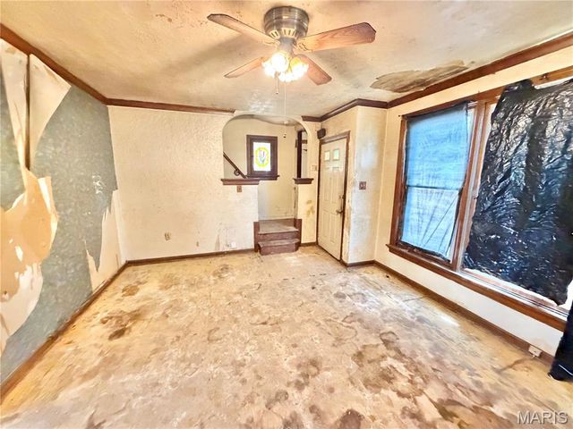 4323 Bingham Avenue, St Louis, MO 63116