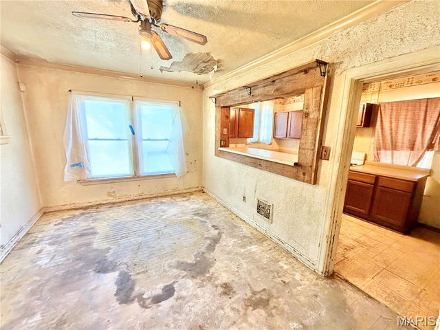 4323 Bingham Avenue, St Louis, MO 63116