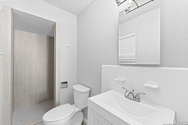 4319 Algruth Dr, San Antonio, TX 78220