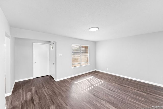 4319 Algruth Dr, San Antonio, TX 78220