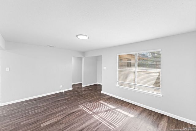 4319 Algruth Dr, San Antonio, TX 78220