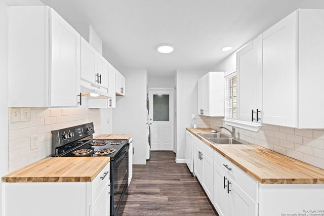 4319 Algruth Dr, San Antonio, TX 78220