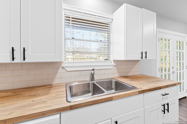 4319 Algruth Dr, San Antonio, TX 78220