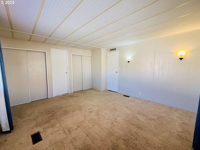 1200 E CENTRAL Ave 55, Sutherlin, OR 97479