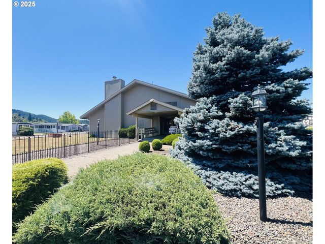 1200 E CENTRAL Ave 55, Sutherlin, OR 97479