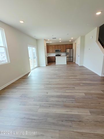 11144 Castlebrook Dr, Louisville, KY 40291