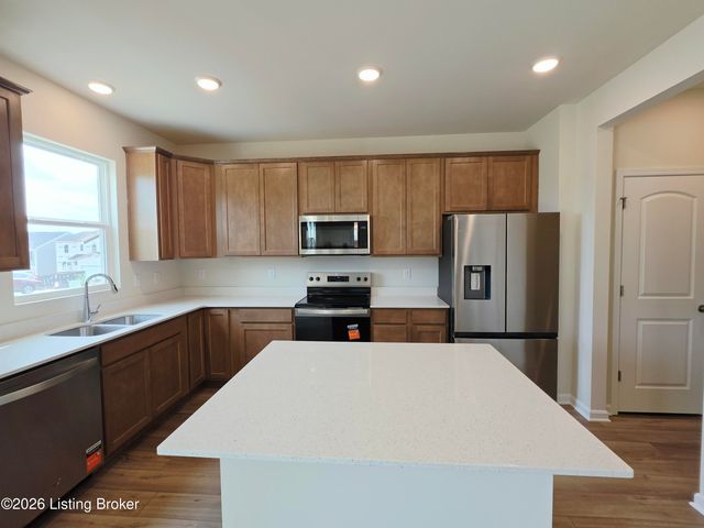 11144 Castlebrook Dr, Louisville, KY 40291