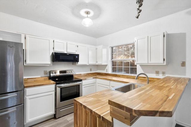 2416 Country Hollow Lane, Garland, TX 75040