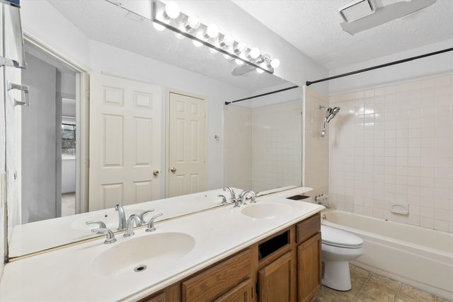 2416 Country Hollow Lane, Garland, TX 75040