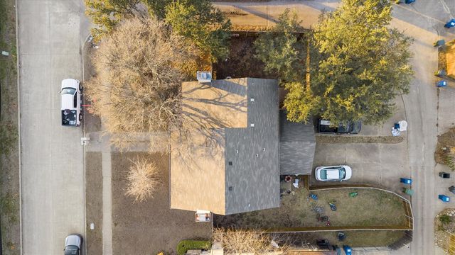 2416 Country Hollow Lane, Garland, TX 75040