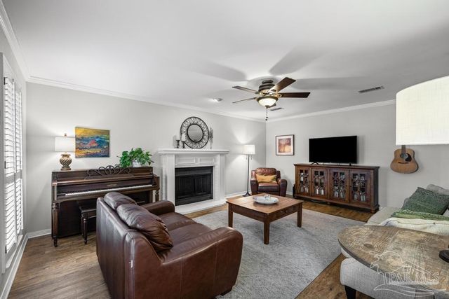 3039 Keats Dr, Pensacola, FL 32503