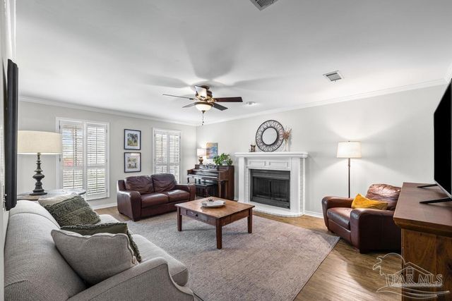 3039 Keats Dr, Pensacola, FL 32503