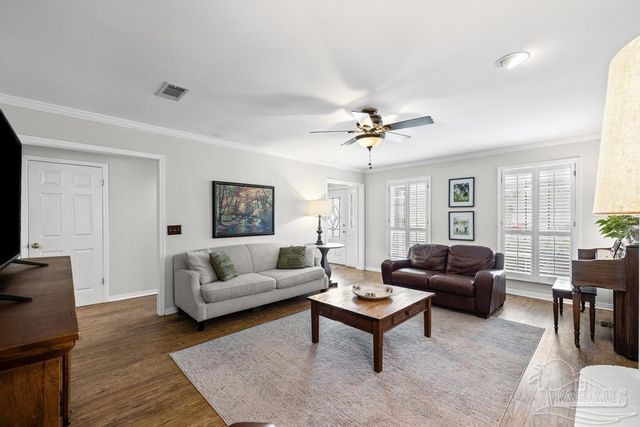 3039 Keats Dr, Pensacola, FL 32503