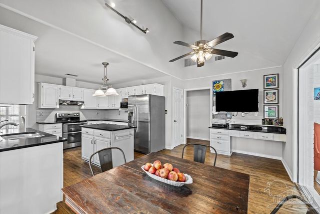 3039 Keats Dr, Pensacola, FL 32503