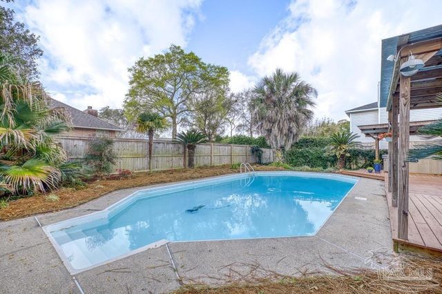 3039 Keats Dr, Pensacola, FL 32503