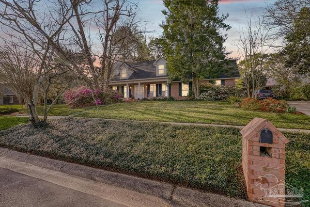 3039 Keats Dr, Pensacola, FL 32503