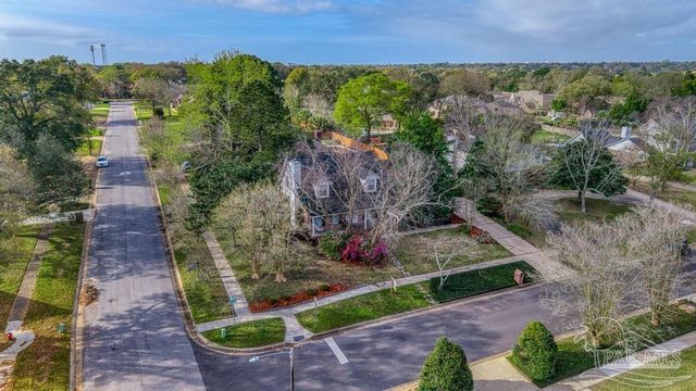 3039 Keats Dr, Pensacola, FL 32503