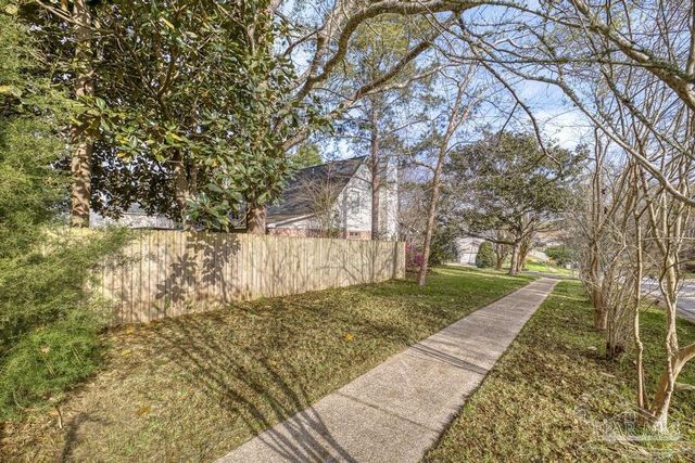 3039 Keats Dr, Pensacola, FL 32503