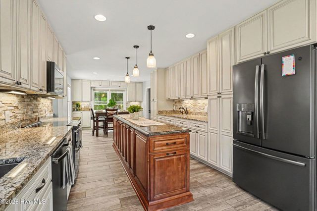 9854 Rivergate Road NW, Ash, NC 28420