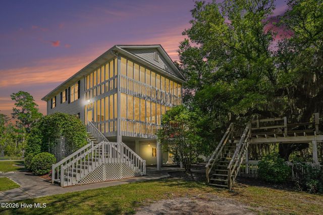 9854 Rivergate Road NW, Ash, NC 28420