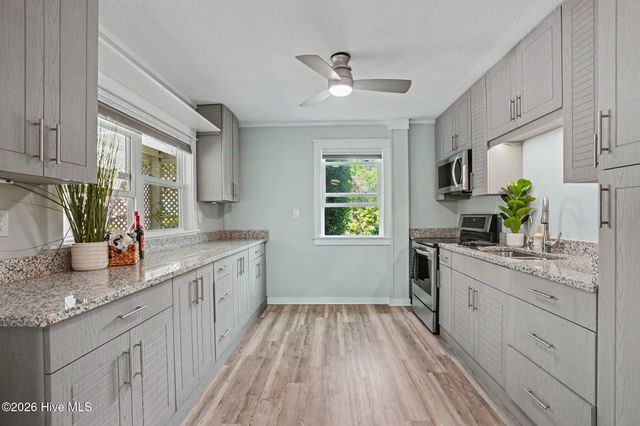 9854 Rivergate Road NW, Ash, NC 28420