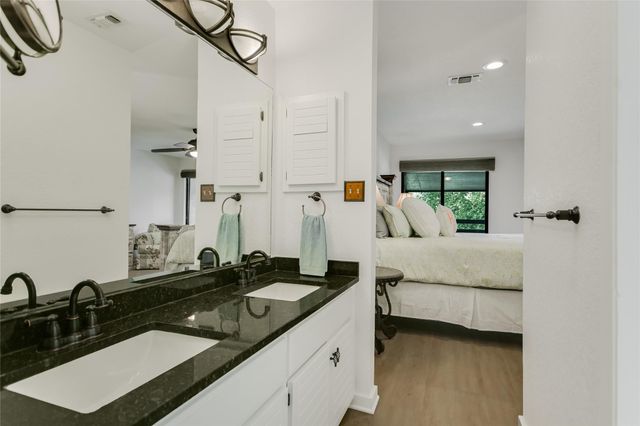 402 Lost Echo 4, Horseshoe Bay, TX 78657