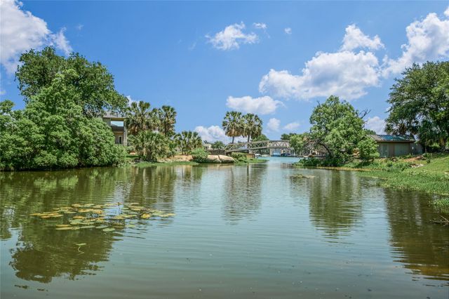 402 Lost Echo 4, Horseshoe Bay, TX 78657