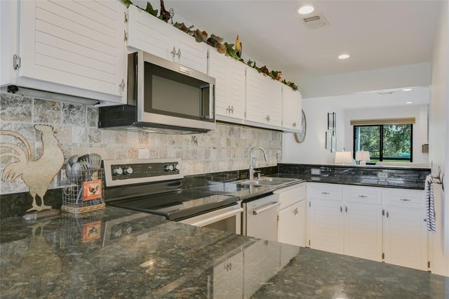 402 Lost Echo 4, Horseshoe Bay, TX 78657