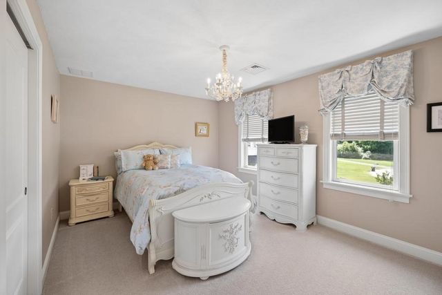 15 Key West Boulevard, Rehoboth, MA 02769