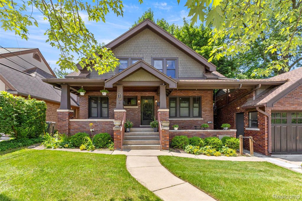 830 S Brady Road, Dearborn, MI 48124