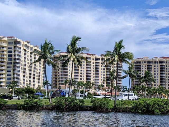 4306 SW 3RD AVENUE, Cape Coral, FL 33914