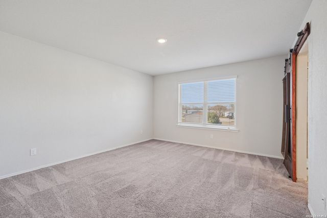 2564 Smokey Cv, Seguin, TX 78155