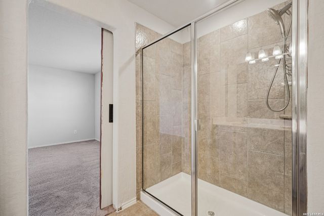 2564 Smokey Cv, Seguin, TX 78155