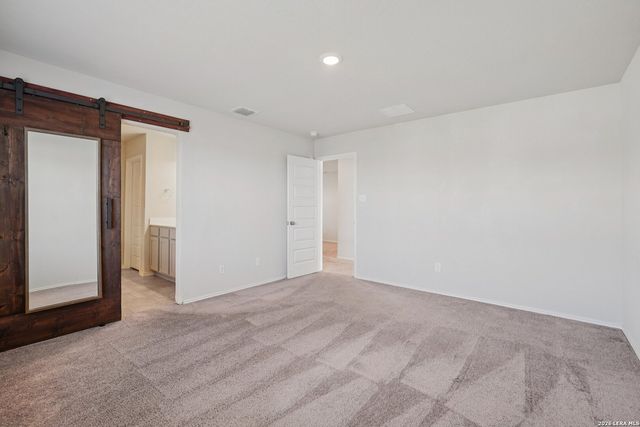 2564 Smokey Cv, Seguin, TX 78155