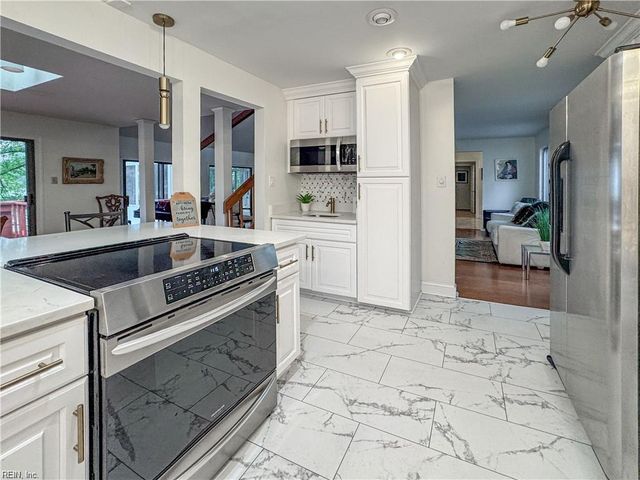 557 Susan Constant DR, Virginia Beach, VA 23451