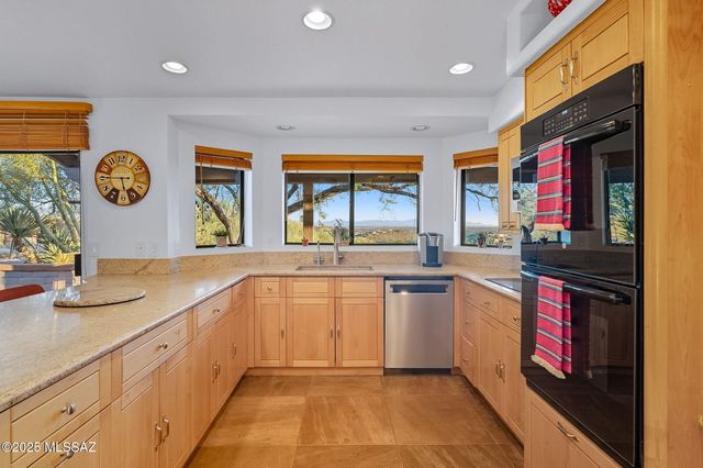 5011 N Grey Mountain Trail, Tucson, AZ 85750