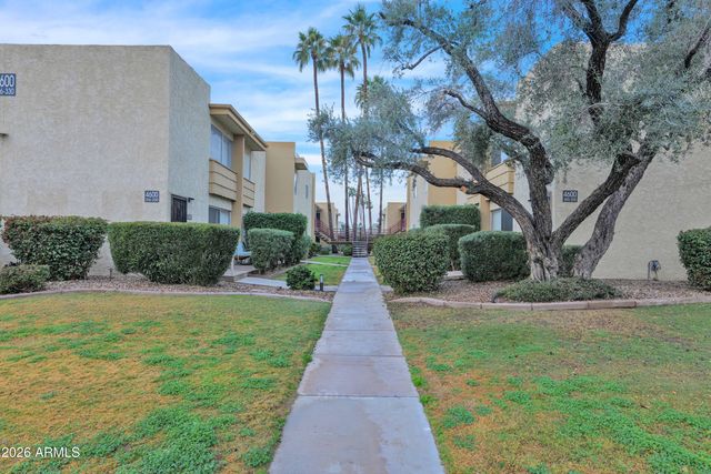 4600 N 68TH Street 304, Scottsdale, AZ 85251