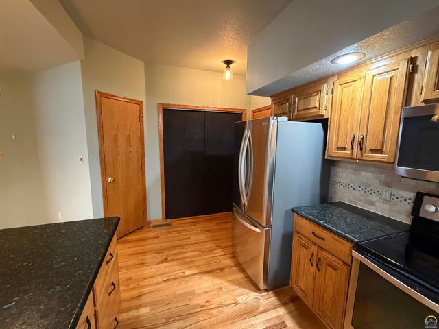 3101 SW Wanamaker Dr Apt 62, Topeka, KS 66614