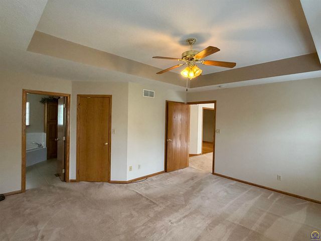 3101 SW Wanamaker Dr Apt 62, Topeka, KS 66614