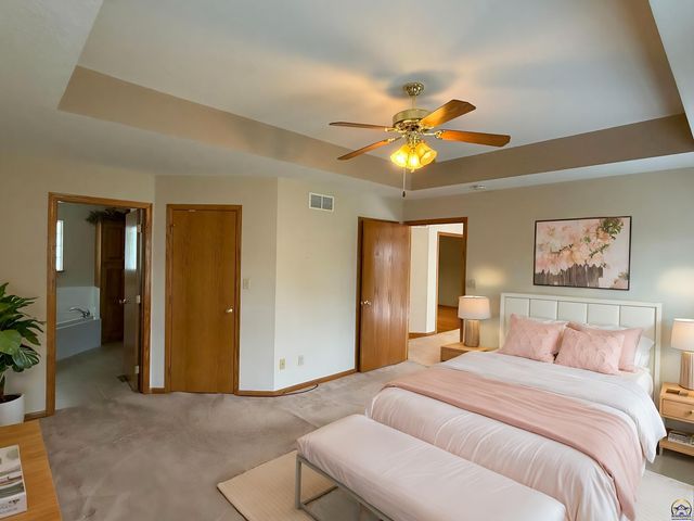 3101 SW Wanamaker Dr Apt 62, Topeka, KS 66614