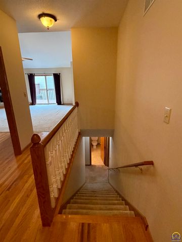 3101 SW Wanamaker Dr Apt 62, Topeka, KS 66614