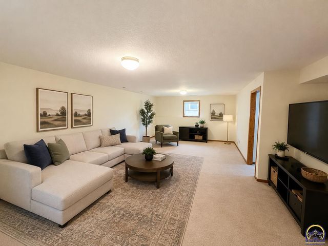 3101 SW Wanamaker Dr Apt 62, Topeka, KS 66614