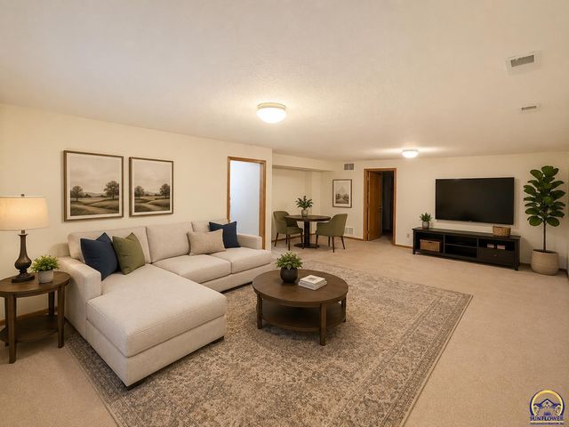 3101 SW Wanamaker Dr Apt 62, Topeka, KS 66614