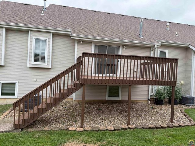 3101 SW Wanamaker Dr Apt 62, Topeka, KS 66614
