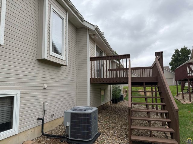 3101 SW Wanamaker Dr Apt 62, Topeka, KS 66614
