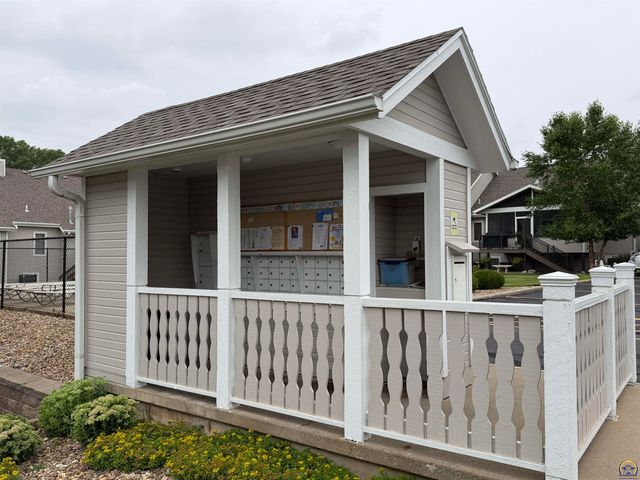 3101 SW Wanamaker Dr Apt 62, Topeka, KS 66614
