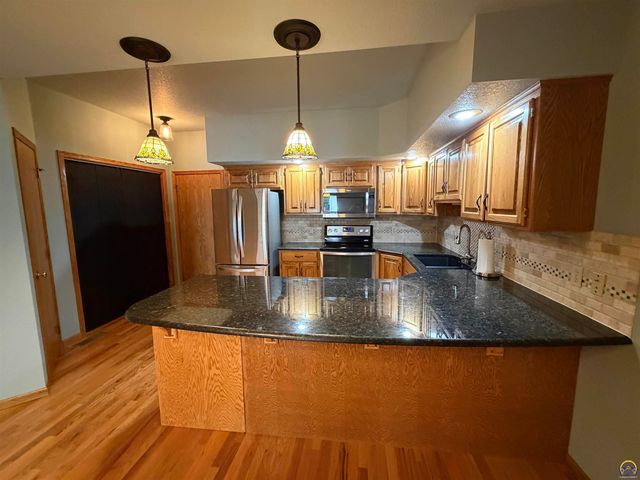3101 SW Wanamaker Dr Apt 62, Topeka, KS 66614